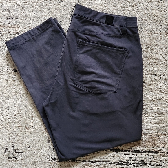 Vuori Meta Pants